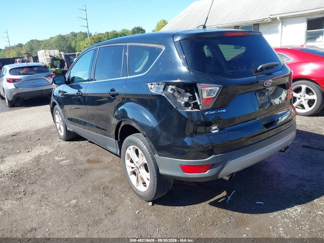 Продажа на аукционе авто 2017 Ford Escape Se, vin: 1FMCU0GD0HUA76764, номер лота: 46219409
