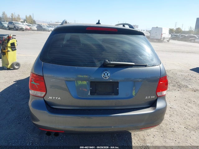 46219491 :رقم المزاد ، 3VWPP7AJ4CM629043 vin ، 2012 Volkswagen Jetta Sportwagen 2.5l Se مزاد بيع