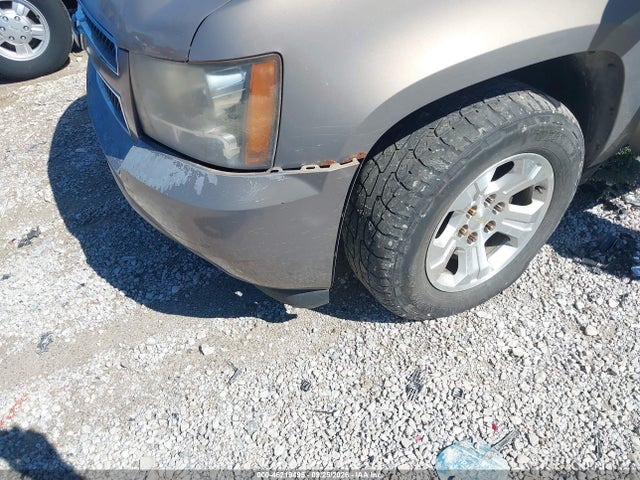 2007 Chevrolet Suburban 1500 Lt მანქანა იყიდება აუქციონზე, vin: 1GNFC16J97J234625, აუქციონის ნომერი: 46219495