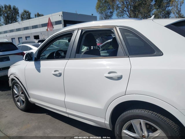 Audi Q3 2.0t Premium 2017 WA1BCCFS1HR015912 Image 15