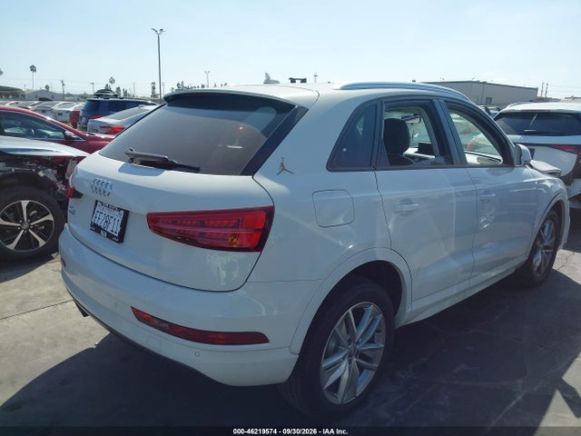 Audi Q3 2.0t Premium 2017 WA1BCCFS1HR015912 Image 4