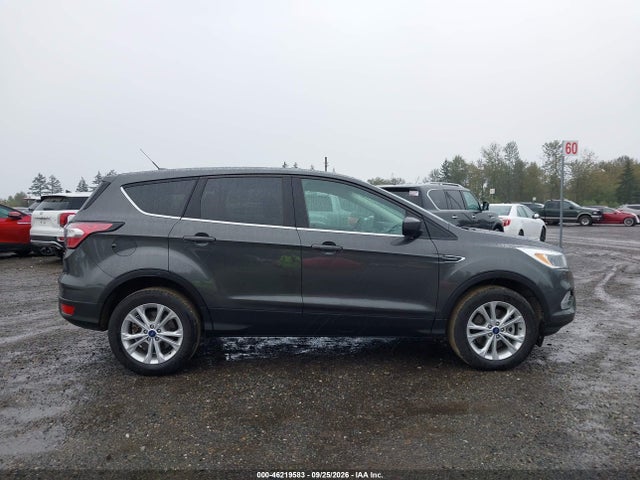 2017 Ford Escape Se მანქანა იყიდება აუქციონზე, vin: 1FMCU9GD5HUE18486, აუქციონის ნომერი: 46219583