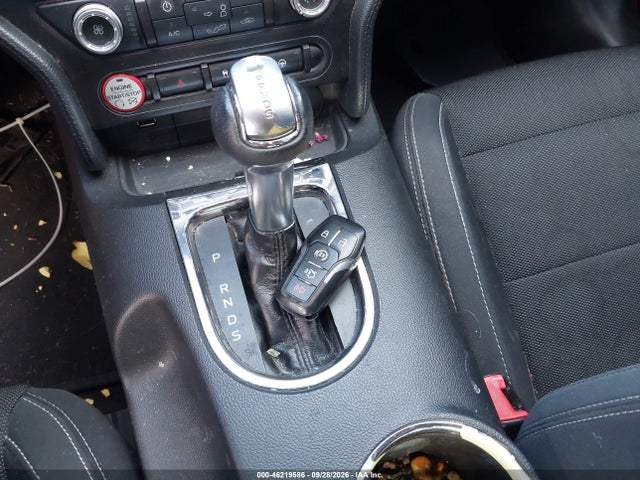 1FA6P8AM9F5403451 Ford Mustang V6