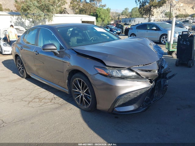 46219601 :رقم المزاد ، 4T1G11AK6PU792140 vin ، 2023 Toyota Camry Se مزاد بيع