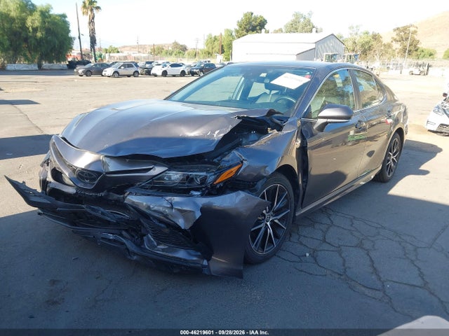 46219601 :رقم المزاد ، 4T1G11AK6PU792140 vin ، 2023 Toyota Camry Se مزاد بيع
