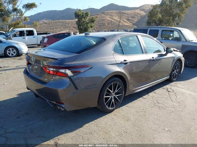 46219601 :رقم المزاد ، 4T1G11AK6PU792140 vin ، 2023 Toyota Camry Se مزاد بيع