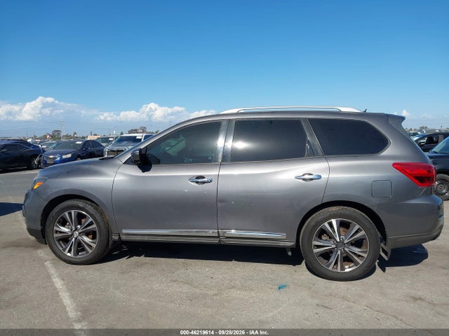 Продаж на аукціоні авто 2017 Nissan Pathfinder Platinum, vin: 5N1DR2MN8HC619119, номер лоту: 46219614