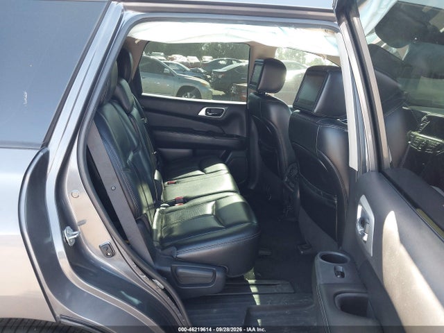 Продаж на аукціоні авто 2017 Nissan Pathfinder Platinum, vin: 5N1DR2MN8HC619119, номер лоту: 46219614