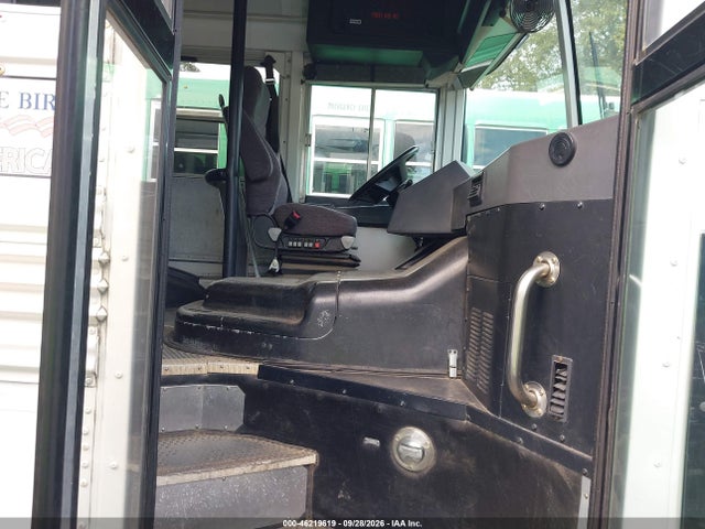 46219619 :رقم المزاد ، 1BABLCPA0GF320257 vin ، 2016 Blue Bird School Bus / Transit Bus مزاد بيع
