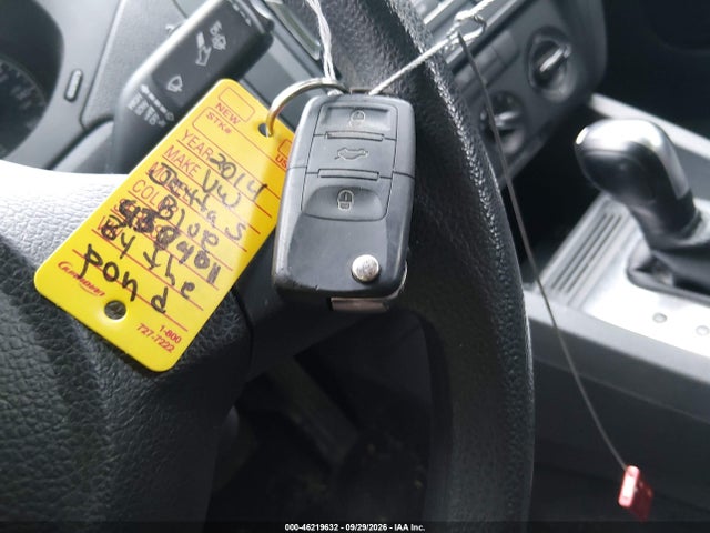 2014 Volkswagen Jetta 2.0l S მანქანა იყიდება აუქციონზე, vin: 3VW2K7AJ8EM438401, აუქციონის ნომერი: 46219632