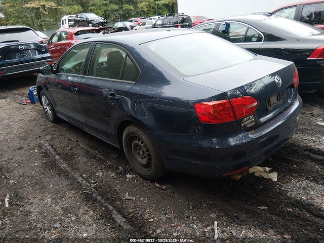 2014 Volkswagen Jetta 2.0l S მანქანა იყიდება აუქციონზე, vin: 3VW2K7AJ8EM438401, აუქციონის ნომერი: 46219632