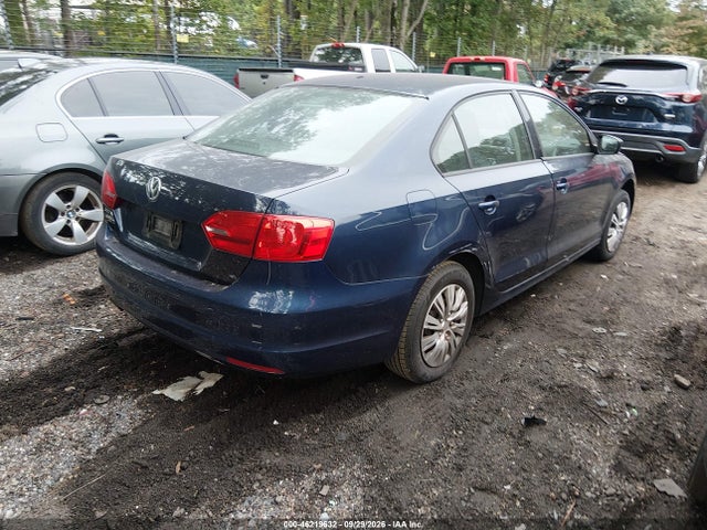 2014 Volkswagen Jetta 2.0l S მანქანა იყიდება აუქციონზე, vin: 3VW2K7AJ8EM438401, აუქციონის ნომერი: 46219632