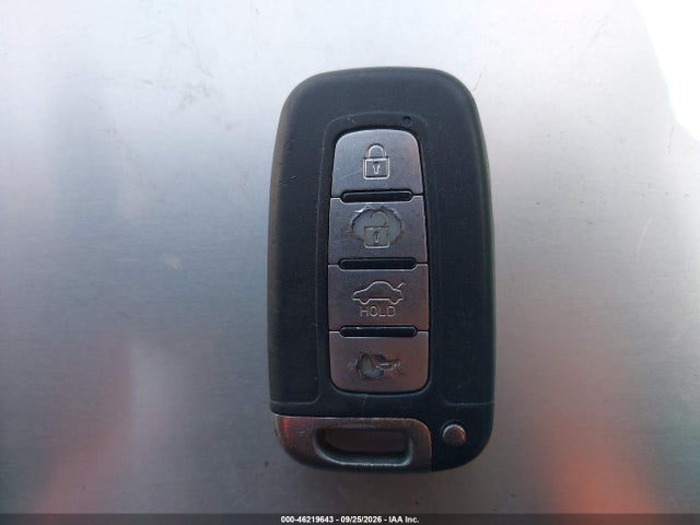 2010 Hyundai Genesis 3.8 Grand Touring მანქანა იყიდება აუქციონზე, vin: KMHHU6KHXAU024843, აუქციონის ნომერი: 46219643