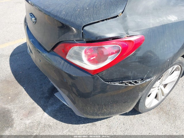 2010 Hyundai Genesis 3.8 Grand Touring მანქანა იყიდება აუქციონზე, vin: KMHHU6KHXAU024843, აუქციონის ნომერი: 46219643