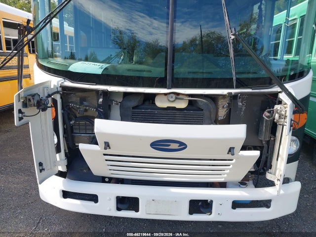 46219644 :رقم المزاد ، 1BABLCPA4GF320262 vin ، 2016 Blue Bird School Bus / Transit Bus مزاد بيع