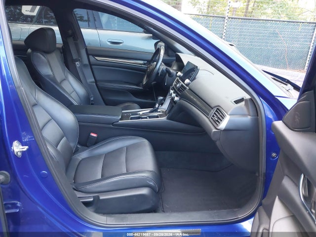 46219687 :رقم المزاد ، 1HGCV1F39JA268726 vin ، 2018 Honda Accord Sport مزاد بيع