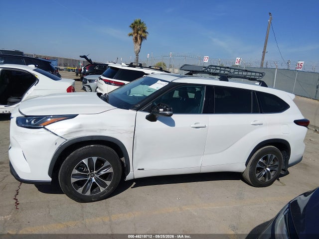 Toyota Highlander Hybrid Xle 2022 5TDHBRCH5NS545747 Image 14