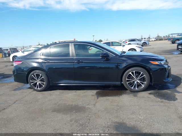 4T1B11HKXKU202241 Toyota CAMRY SE