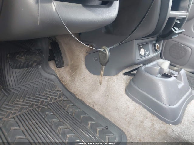 46219770 :رقم المزاد ، 1N6DD26S0YC415823 vin ، 2000 Nissan Frontier Xe مزاد بيع