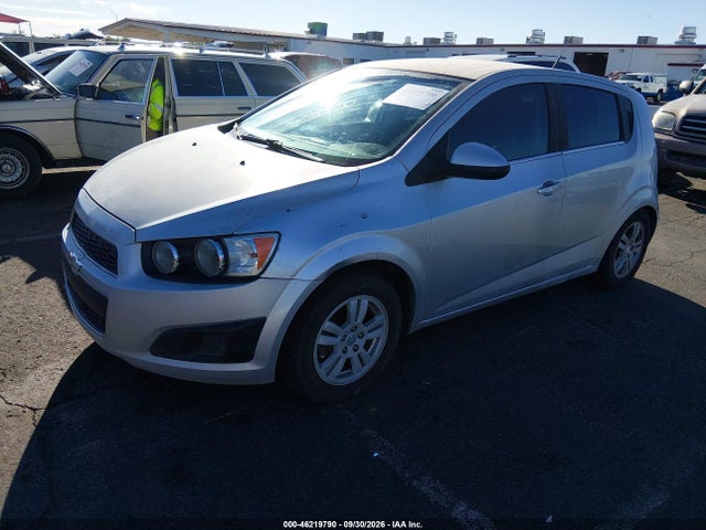 Chevrolet Sonic Lt Auto 2014 1G1JC6SH0E4189632 Image 2
