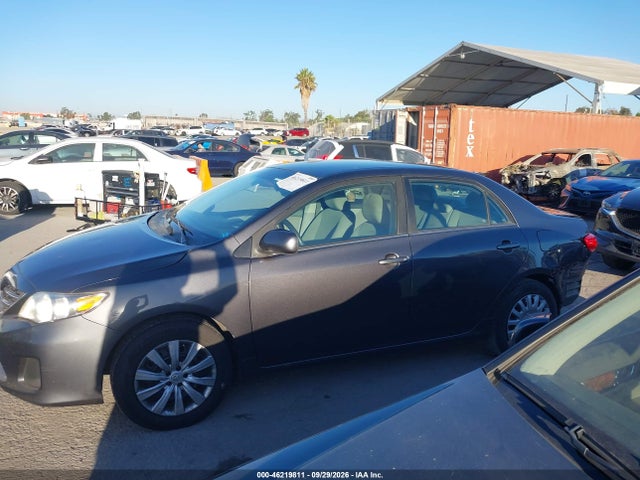 Продажа на аукционе авто 2013 Toyota Corolla Le, vin: 2T1BU4EE5DC065270, номер лота: 46219811