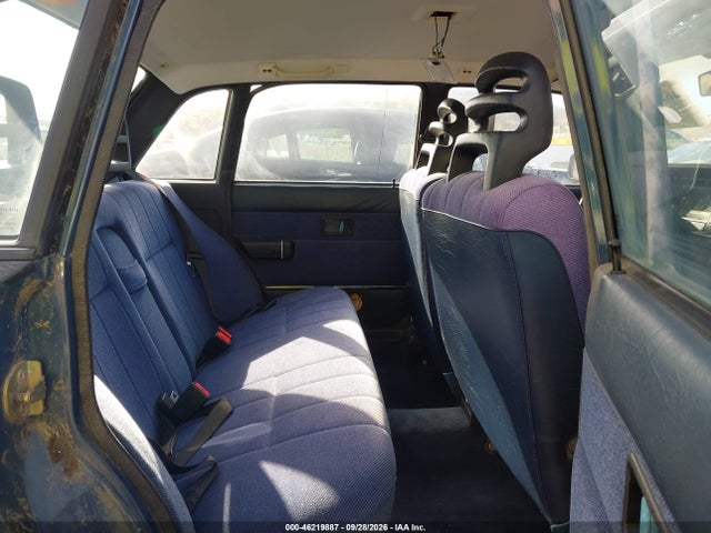1990 Volvo 240 Dl მანქანა იყიდება აუქციონზე, vin: YV1AA8845L1415475, აუქციონის ნომერი: 46219887