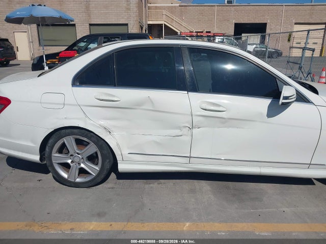 Продажа на аукционе авто 2010 Mercedes-benz C 300 Luxury 4matic/sport 4matic, vin: WDDGF8BB8AF438070, номер лота: 46219888
