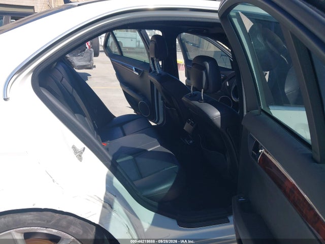 Продажа на аукционе авто 2010 Mercedes-benz C 300 Luxury 4matic/sport 4matic, vin: WDDGF8BB8AF438070, номер лота: 46219888