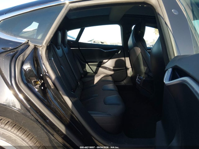 46219897 :رقم المزاد ، 5YJSA1E17HF209701 vin ، 2017 Tesla Model S 60/75 مزاد بيع