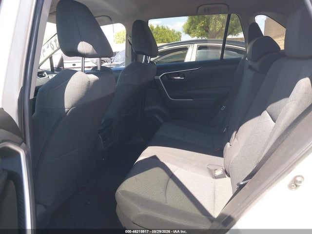 46219917 :رقم المزاد ، 4T3RWRFVXMU048474 vin ، 2021 Toyota Rav4 Hybrid Xle مزاد بيع