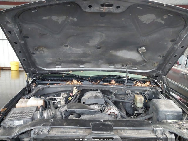 Продажа на аукционе авто 2000 Chevrolet Tahoe All New Lt, vin: 1GNEC13T4YJ107770, номер лота: 46219927
