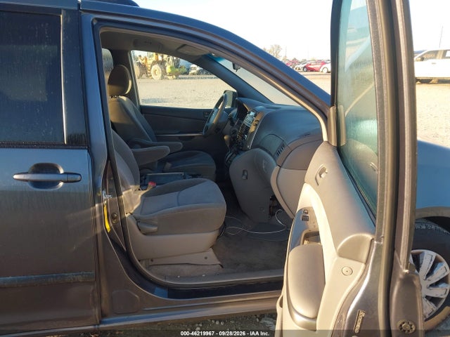 Aukcja sprzedaży 2010 Toyota Sienna Le, vin: 5TDKK4CC0AS342367, numer aukcji: 46219967