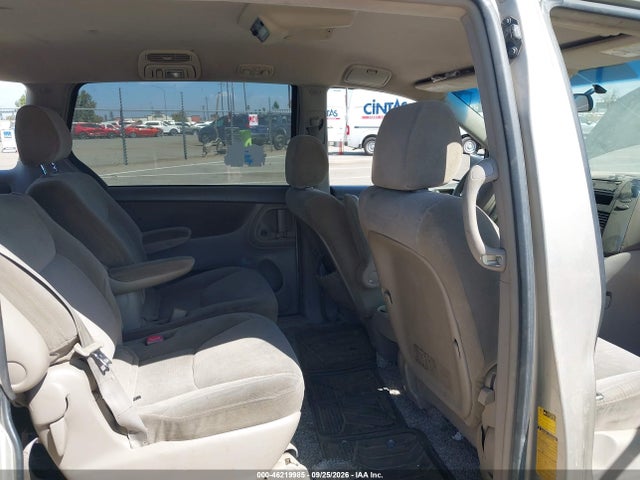 46219985 :رقم المزاد ، 5TDZA23C94S060979 vin ، 2004 Toyota Sienna Le مزاد بيع