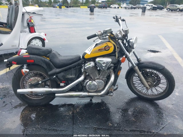 46220042 :رقم المزاد ، JH2PC2143VM400211 vin ، 1997 Honda Vt600 Cd مزاد بيع