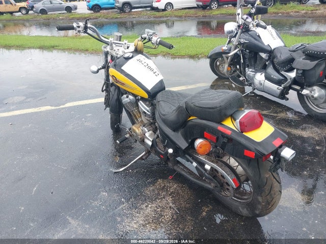 46220042 :رقم المزاد ، JH2PC2143VM400211 vin ، 1997 Honda Vt600 Cd مزاد بيع