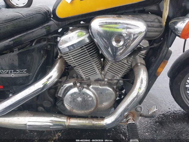 46220042 :رقم المزاد ، JH2PC2143VM400211 vin ، 1997 Honda Vt600 Cd مزاد بيع