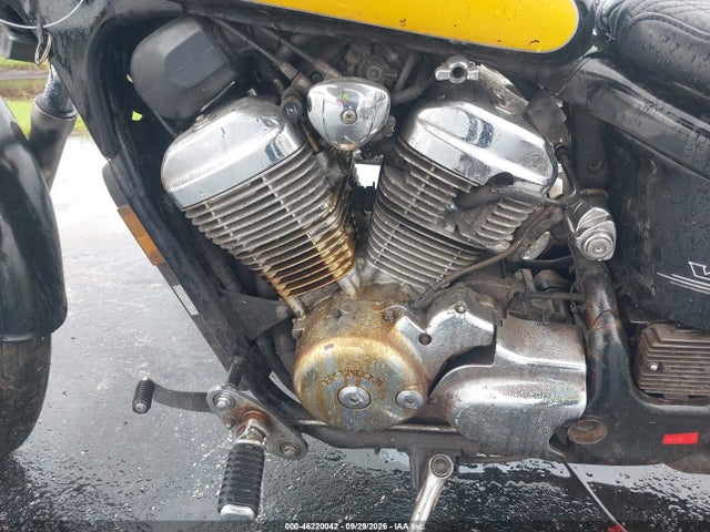 46220042 :رقم المزاد ، JH2PC2143VM400211 vin ، 1997 Honda Vt600 Cd مزاد بيع