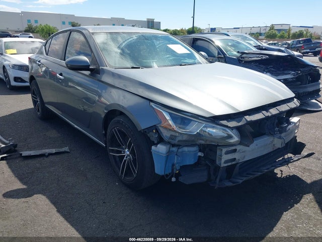 46220089 :رقم المزاد ، 1N4BL4BV1LC189881 vin ، 2020 Nissan Altima S Fwd مزاد بيع