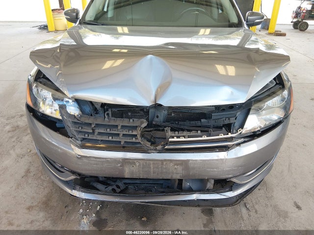 2015 Volkswagen Passat 1.8t Se მანქანა იყიდება აუქციონზე, vin: 1VWBS7A3XFC014139, აუქციონის ნომერი: 46220096