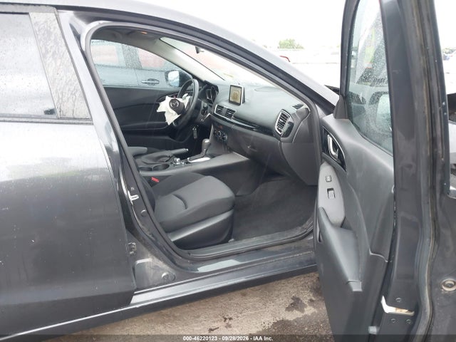 Продаж на аукціоні авто 2015 Mazda Mazda3 I Sport, vin: JM1BM1U72F1272708, номер лоту: 46220123