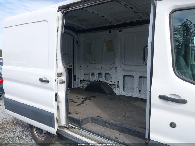 Ford Transit-250 2018 1FTYR1CM1JKA53504 Image 8