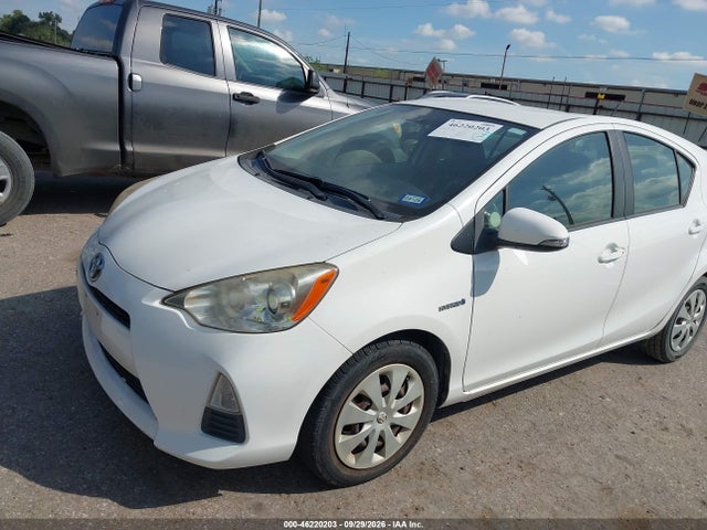 2013 Toyota Prius C Two მანქანა იყიდება აუქციონზე, vin: JTDKDTB3XD1043637, აუქციონის ნომერი: 46220203
