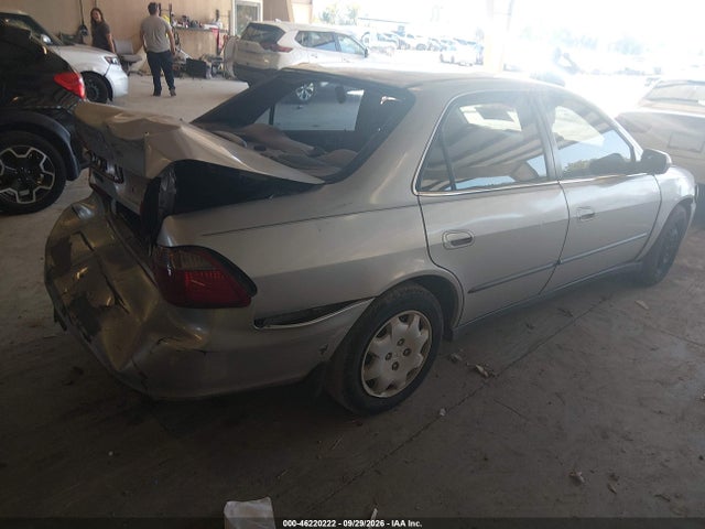 46220222 :رقم المزاد ، 1HGCG5640YA005240 vin ، 2000 Honda Accord 2.3 Lx مزاد بيع