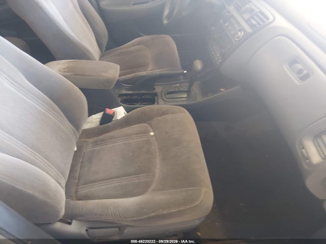 46220222 :رقم المزاد ، 1HGCG5640YA005240 vin ، 2000 Honda Accord 2.3 Lx مزاد بيع