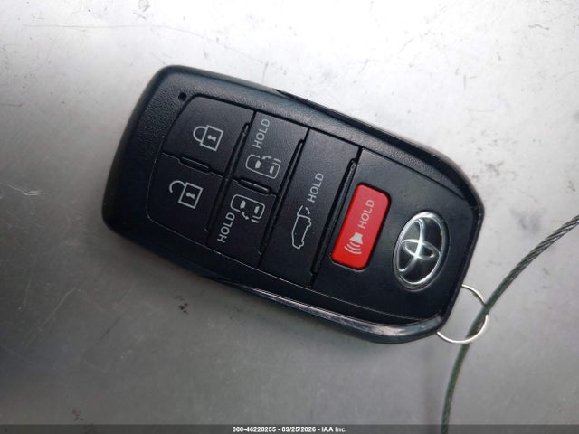 Продаж на аукціоні авто 2026 Toyota Sienna Xle, vin: 5TDYRKECXTS296220, номер лоту: 46220255