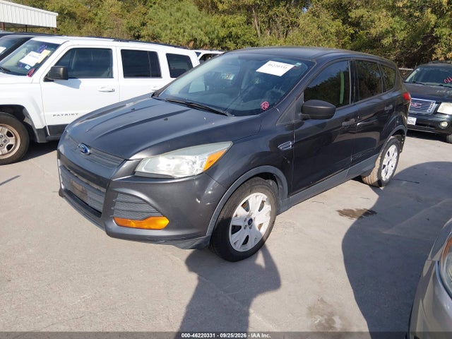 46220331 :رقم المزاد ، 1FMCU0F76FUC24389 vin ، 2015 Ford Escape S مزاد بيع