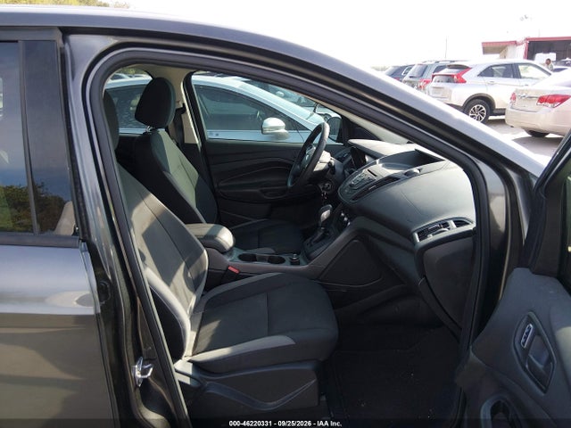 46220331 :رقم المزاد ، 1FMCU0F76FUC24389 vin ، 2015 Ford Escape S مزاد بيع