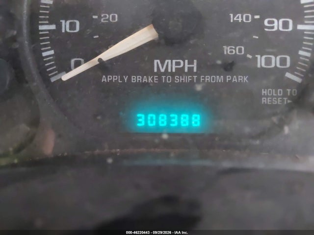 Продаж на аукціоні авто 2002 Chevrolet Silverado 2500hd Lt, vin: 1GCHK23G12F100416, номер лоту: 46220443