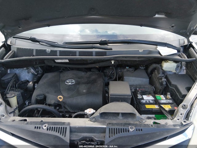2019 Toyota Sienna Le 8 Passenger მანქანა იყიდება აუქციონზე, vin: 5TDKZ3DC3KS966265, აუქციონის ნომერი: 46220504