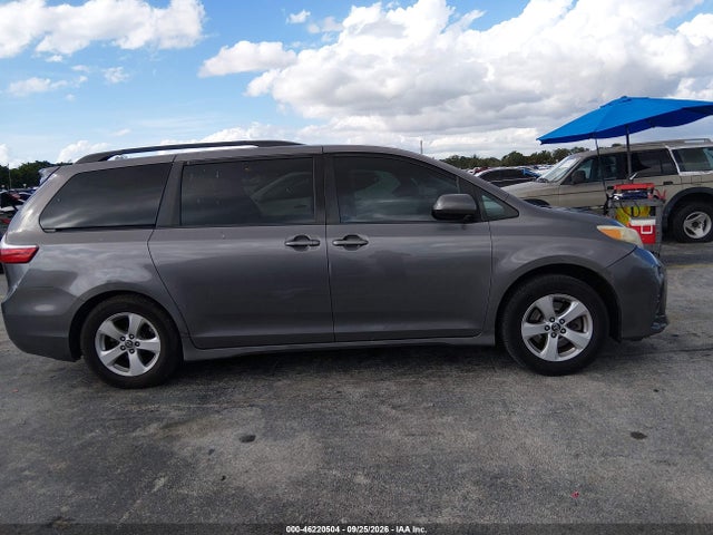 2019 Toyota Sienna Le 8 Passenger მანქანა იყიდება აუქციონზე, vin: 5TDKZ3DC3KS966265, აუქციონის ნომერი: 46220504